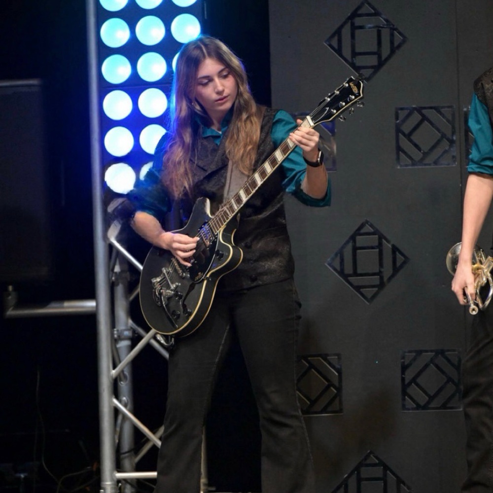 Meet your Posher, Olivia